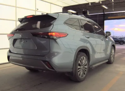 Another view of 2022 Toyota Highlander Platinum for sale in Denton, TX at Sign It Drive It