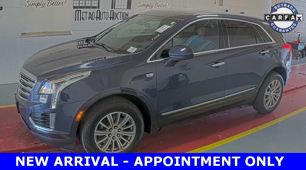 Blue 2019 Cadillac XT5 Luxury for sale in Denton, TX