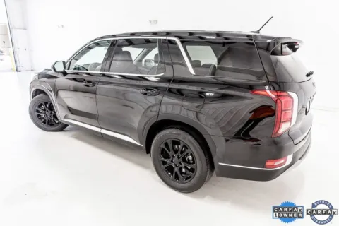 More photos of 2022 Hyundai Palisade SE at Sign It Drive It, TX