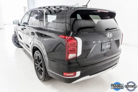 More photos of 2022 Hyundai Palisade SE at Sign It Drive It, TX