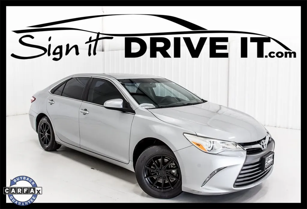 2017 Toyota Camry LE for sale in Denton, TX