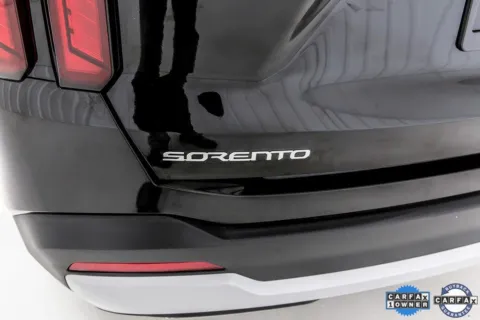 More photos of 2025 Kia Sorento LX at Sign It Drive It, TX