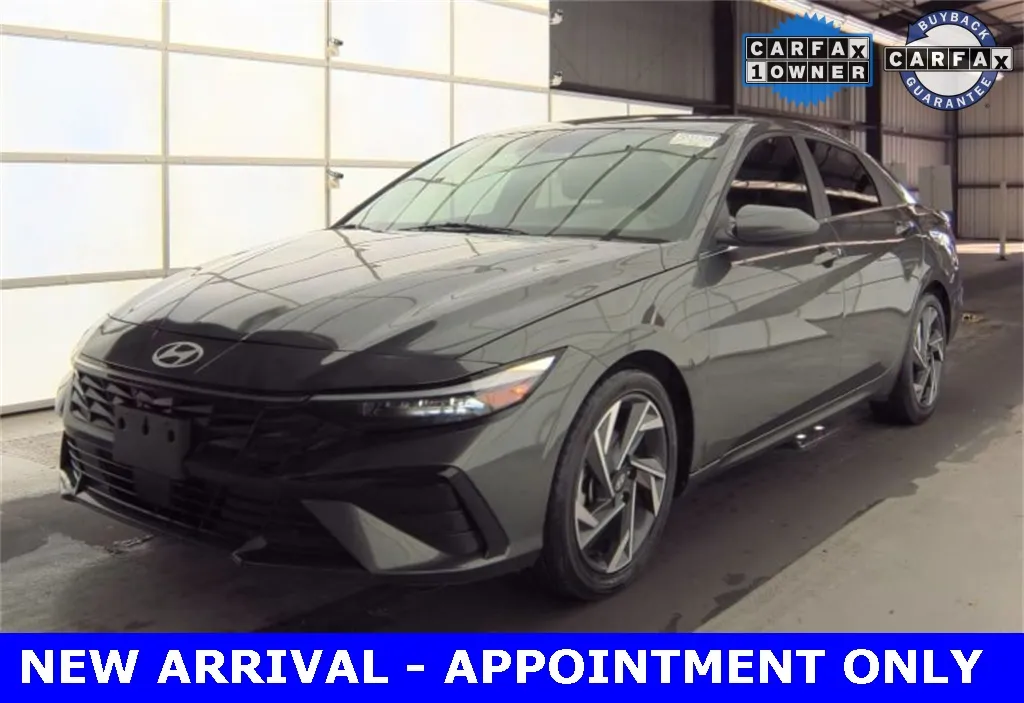 2024 Hyundai Elantra SEL's photo