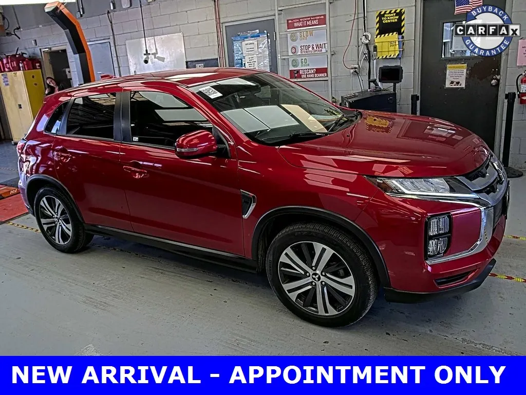 2022 Mitsubishi Outlander Sport SE's photo