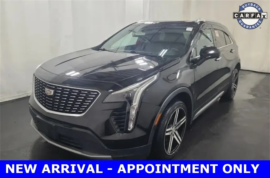 Black 2020 Cadillac XT4 Premium Luxury for sale in Denton, TX