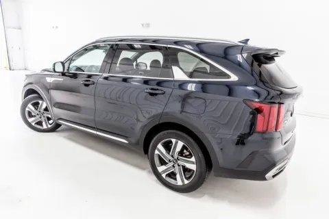 More photos of 2022 Kia Sorento Plug-In Hybrid SX Prestige at Sign It Drive It, TX