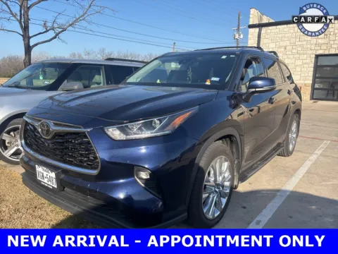 Blue 2020 Toyota Highlander Limited for sale in Denton, TX