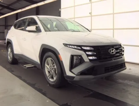 More photos of 2025 Hyundai Tucson SE at Sign It Drive It, TX