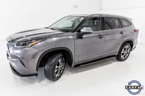 Another view of 2021 Toyota Highlander XLE for sale in Denton, TX at Sign It Drive It