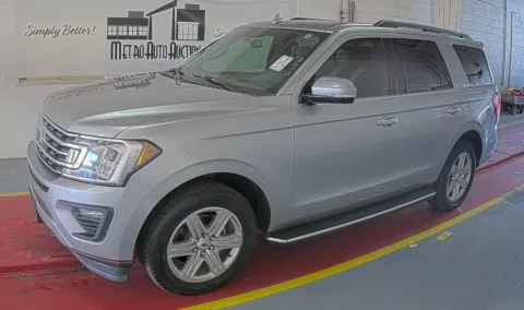 Silver 2021 Ford Expedition XLT for sale in Denton, TX