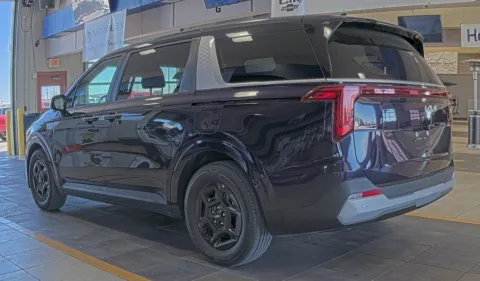 More photos of 2025 Kia Carnival LXS at Sign It Drive It, TX
