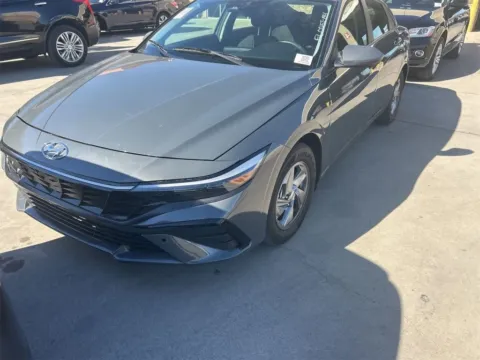 Gray 2025 Hyundai Elantra SE for sale in Denton, TX