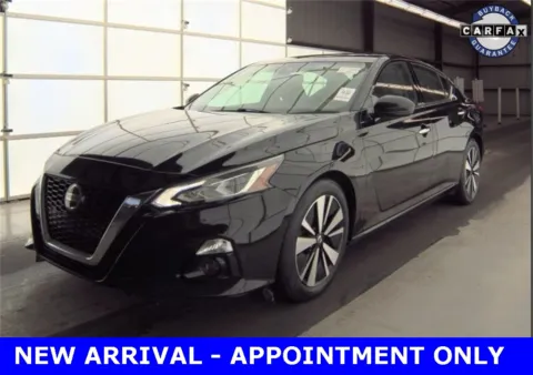 Black 2020 Nissan Altima 2.5 SL for sale in Denton, TX