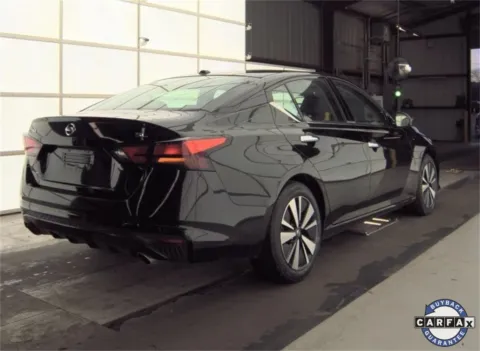 Another view of 2020 Nissan Altima 2.5 SL for sale in Denton, TX at Sign It Drive It