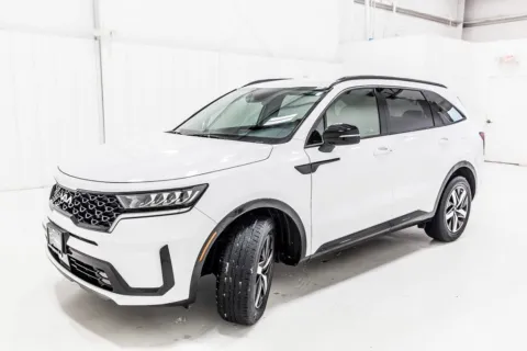 Photos of 2023 Kia Sorento EX for sale in Denton, TX at Sign It Drive It