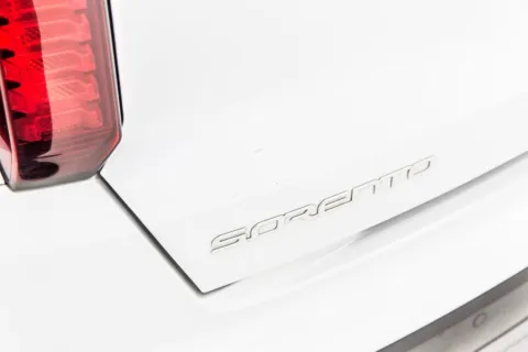 More photos of 2023 Kia Sorento EX at Sign It Drive It, TX