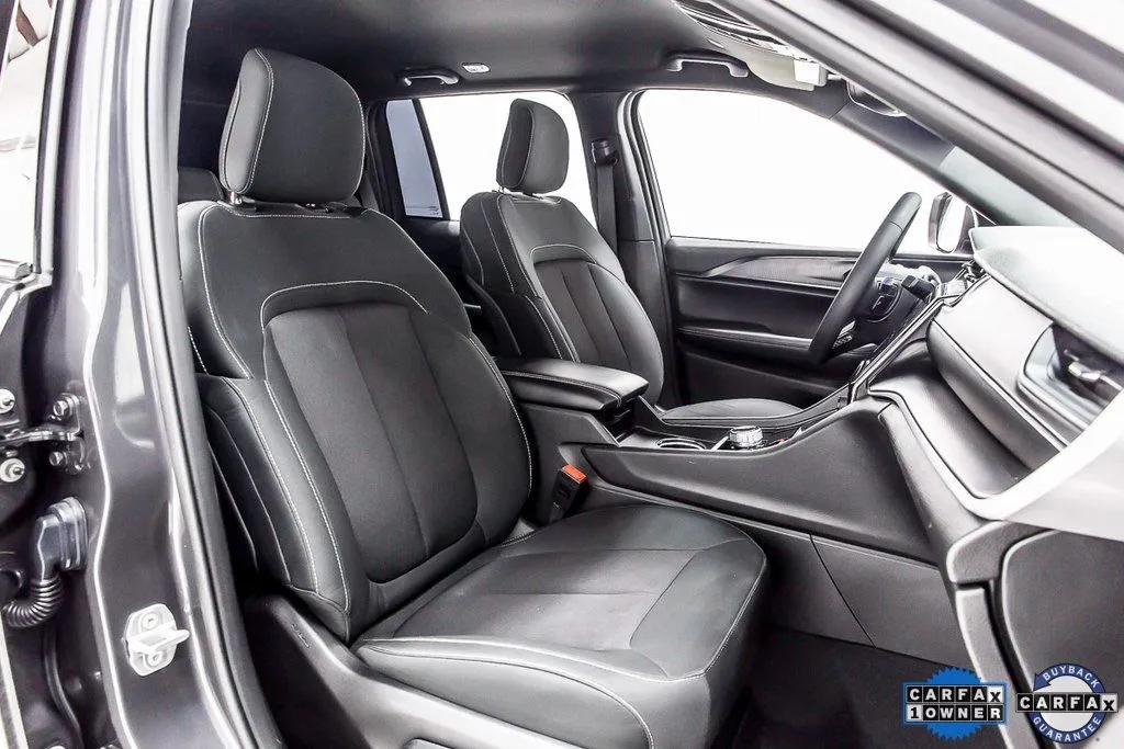 2024 Jeep Grand Cherokee Laredo - Photo 35