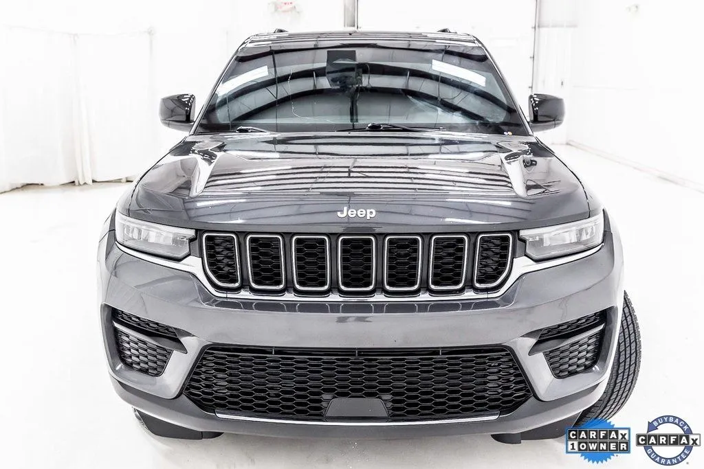 2024 Jeep Grand Cherokee Laredo - Photo 11