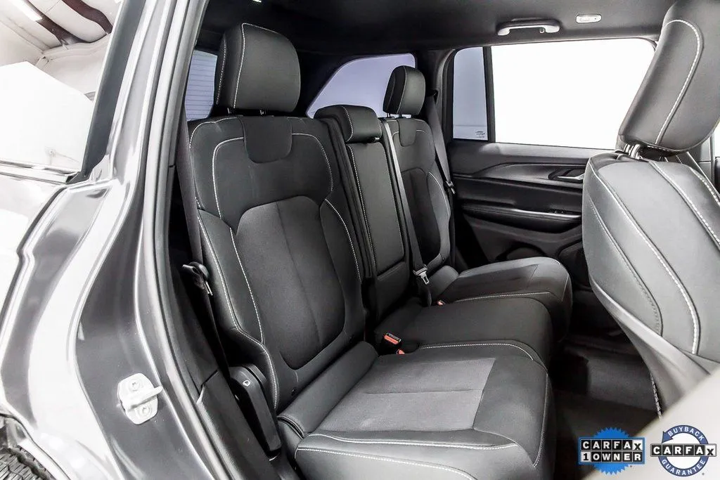 2024 Jeep Grand Cherokee Laredo - Photo 33