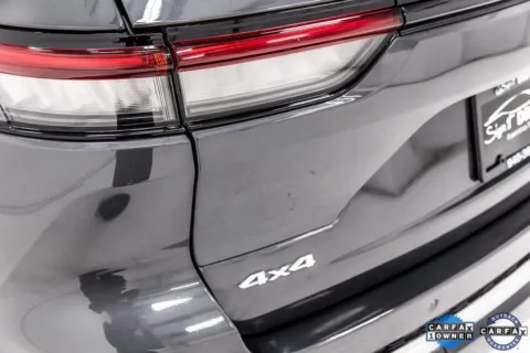 More photos of 2024 Jeep Grand Cherokee Laredo at Sign It Drive It, TX