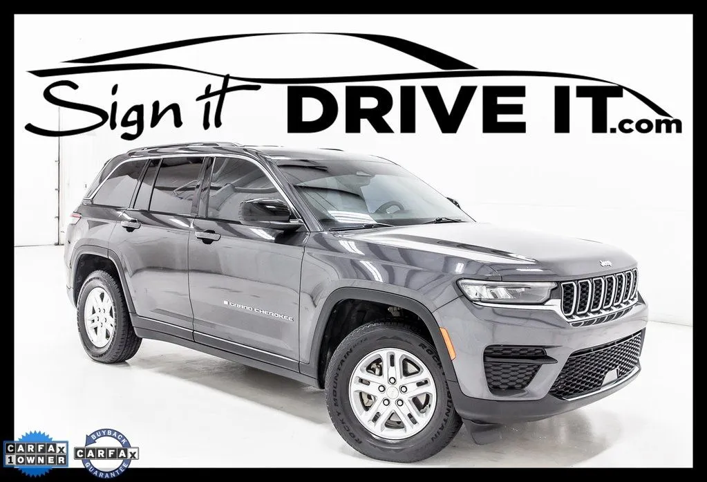 Gray 2024 Jeep Grand Cherokee Laredo for sale in Denton, TX