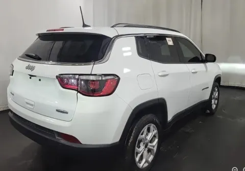 More photos of 2025 Jeep Compass Latitude at Sign It Drive It, TX