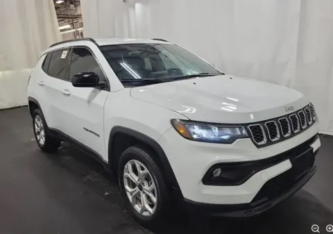 More photos of 2025 Jeep Compass Latitude at Sign It Drive It, TX