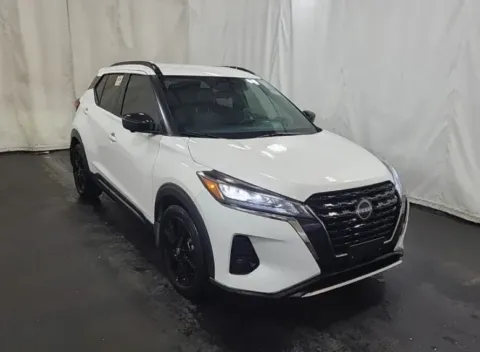 More photos of 2023 Nissan Kicks SR at Sign It Drive It, TX