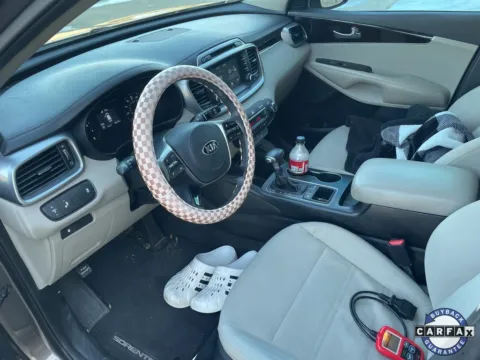 More photos of 2019 Kia Sorento LX at Sign It Drive It, TX