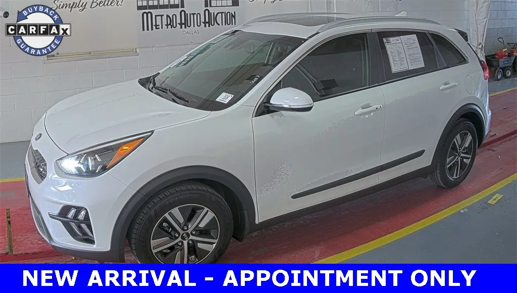 White 2021 Kia Niro EX Premium for sale in Denton, TX