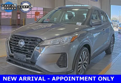 Gray 2022 Nissan Kicks SV for sale in Denton, TX