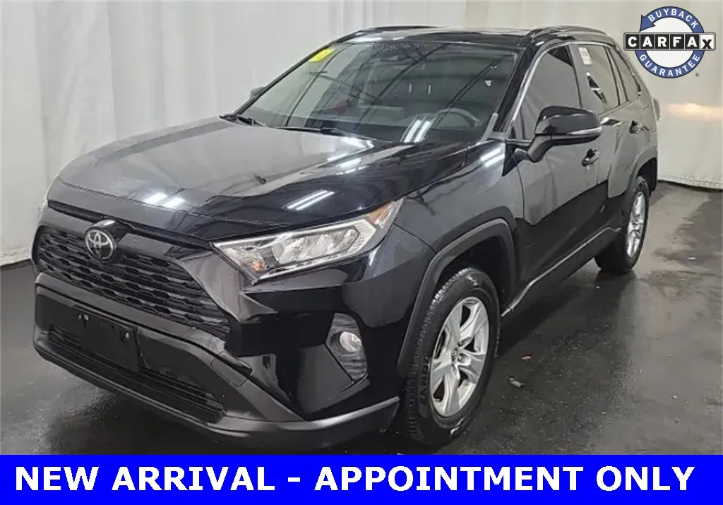 Black 2019 Toyota RAV4 XLE for sale in Denton, TX