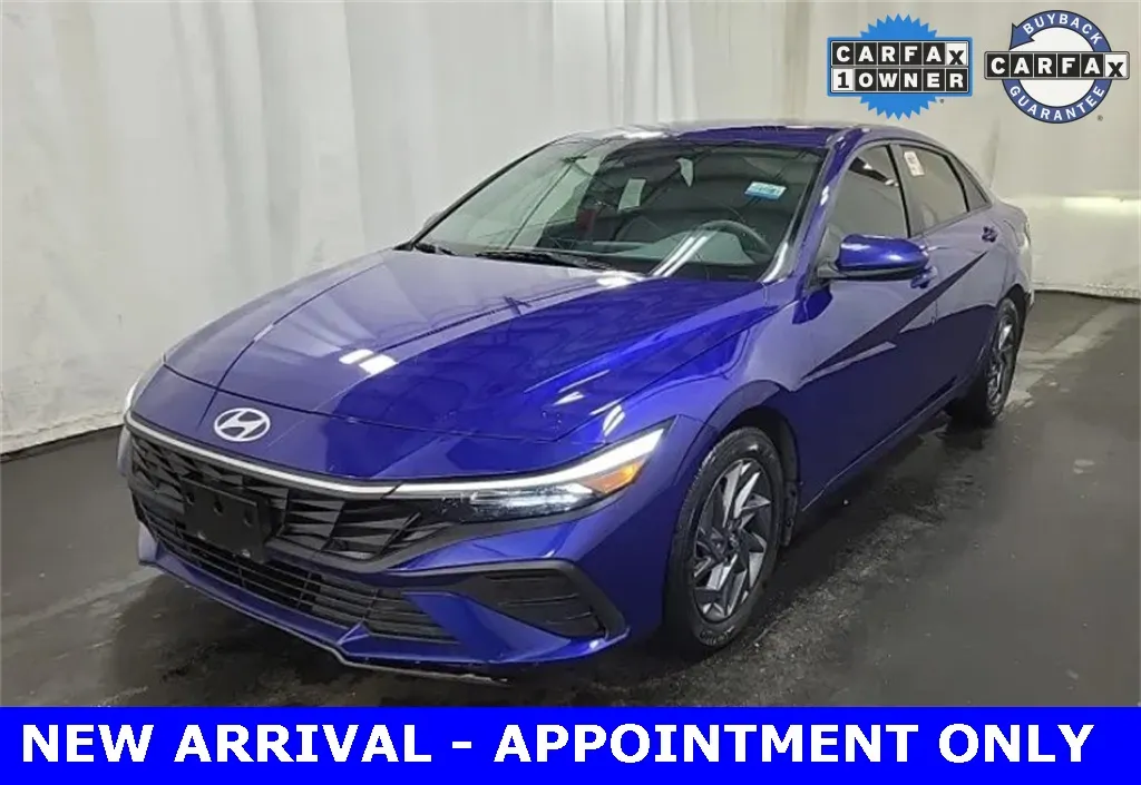Blue 2024 Hyundai Elantra SEL for sale in Denton, TX