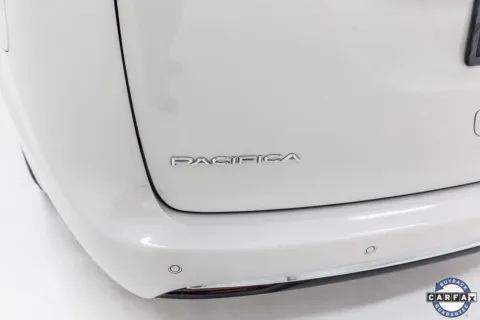 More photos of 2017 Chrysler Pacifica Touring L at Sign It Drive It, TX