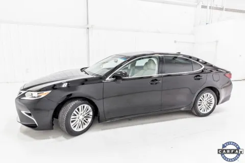 Another view of 2016 Lexus ES 350 for sale in Denton, TX at Sign It Drive It