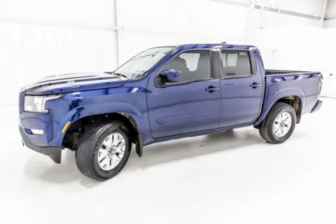 More photos of 2023 Nissan Frontier SV at Sign It Drive It, TX