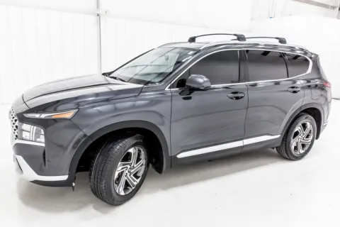 More photos of 2022 Hyundai Santa Fe SEL at Sign It Drive It, TX