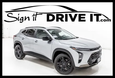 Gray 2024 Chevrolet Trax ACTIV for sale in Denton, TX