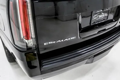 More photos of 2018 Cadillac Escalade ESV Premium at Sign It Drive It, TX