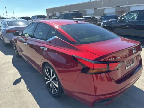 Another view of 2019 Nissan Altima 2.5 Platinum for sale in Denton, TX at Sign It Drive It