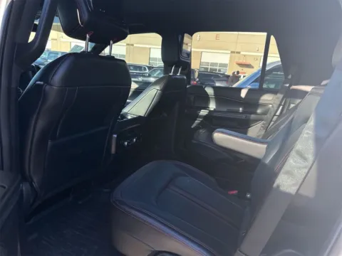 More photos of 2020 Ford Expedition Limited at Sign It Drive It, TX