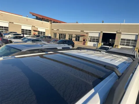 More photos of 2020 Ford Expedition Limited at Sign It Drive It, TX