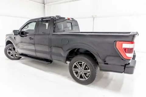 More photos of 2021 Ford F-150 Lariat at Sign It Drive It, TX