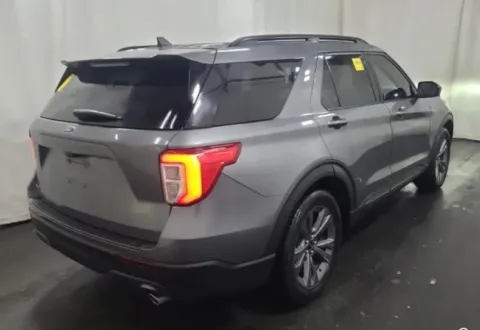 More photos of 2021 Ford Explorer XLT at Sign It Drive It, TX