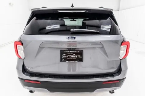 More photos of 2021 Ford Explorer XLT at Sign It Drive It, TX