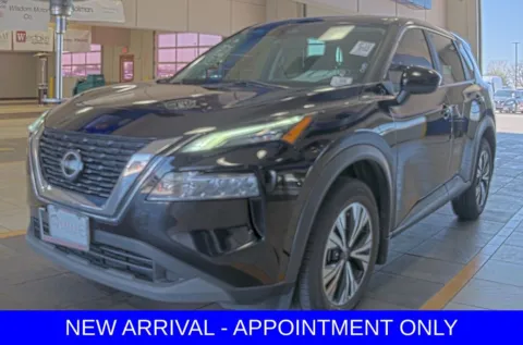 Black 2023 Nissan Rogue SV for sale in Denton, TX