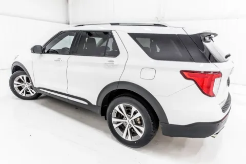 More photos of 2020 Ford Explorer Platinum at Sign It Drive It, TX