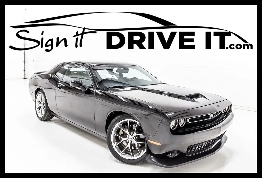 2022 Dodge Challenger GT Auto's photo