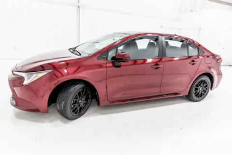 More photos of 2022 Toyota Corolla LE at Sign It Drive It, TX