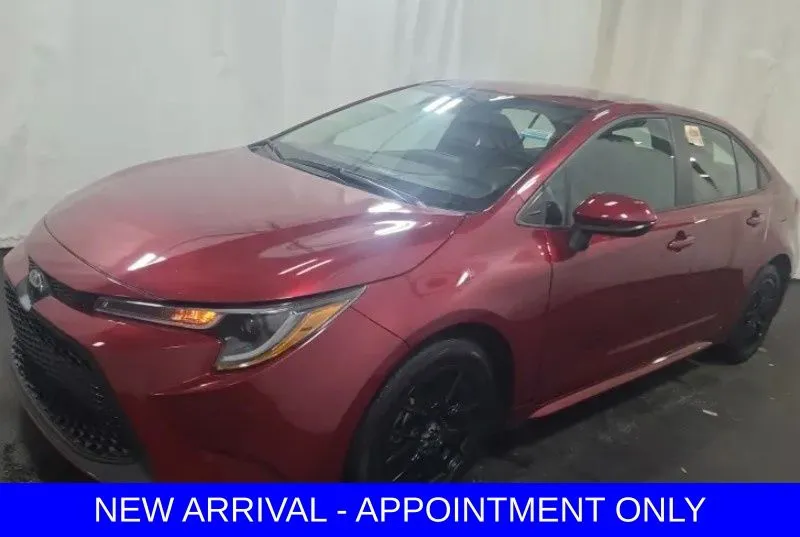 Red 2022 Toyota Corolla LE for sale in Denton, TX